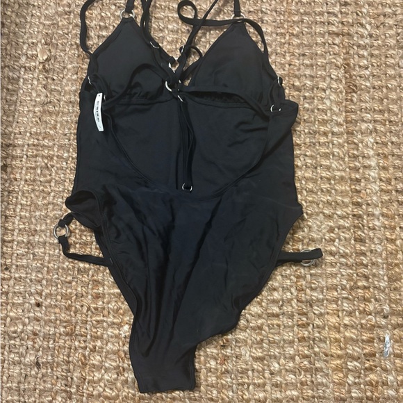 Adore Me - Picture 3 of 3